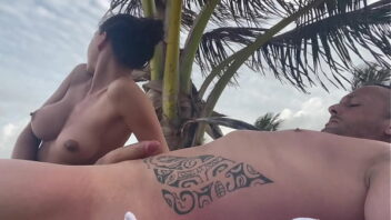 beach boobs