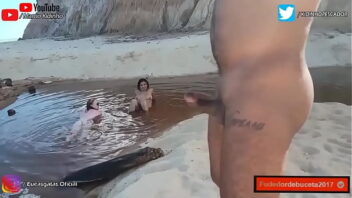 pornô praia de nudismo