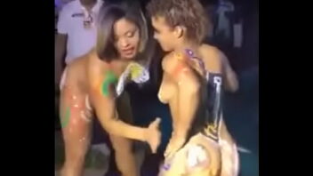 fernanda campos e mari avila transando em sexo lesbico